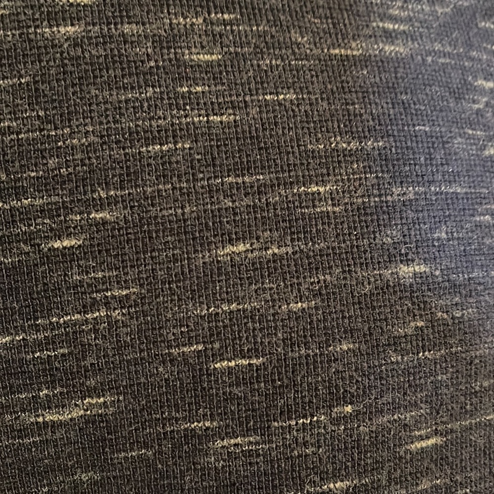 BANANA REPUBLIC Sweatshirt. Size Large (fits like a medium) - Picture 6 of 9